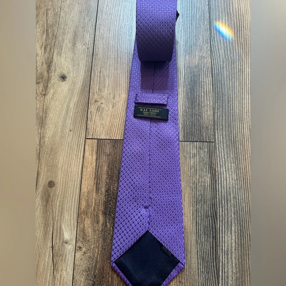 Kai Long Handmade 100% Silk Sophisticated Purple Patterned Men's Tie